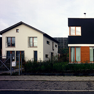 image-562