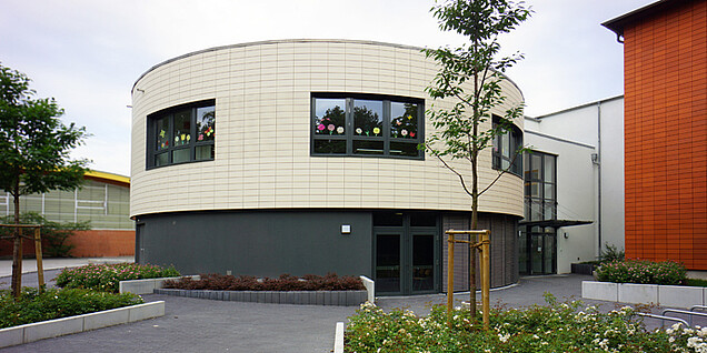 image-878