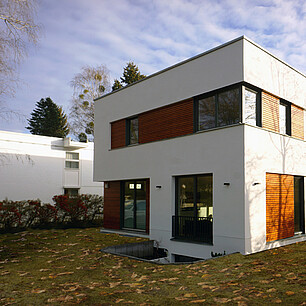 image-547